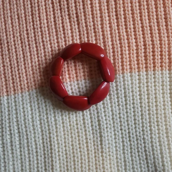 Vintage Large Red Polished Tagua Seed Bead Bracelet - Picture 8 of 15